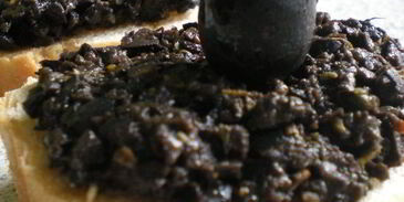 оливковая брускетта