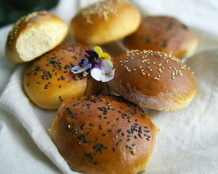 Булочки для бургеров и капустный салат