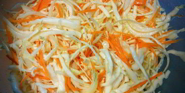 булочки для бургеров и капустный салат