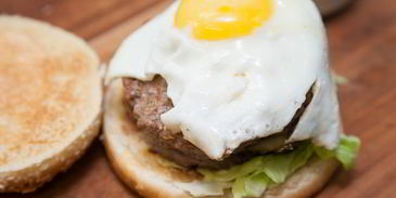 бургер с двумя котлетами