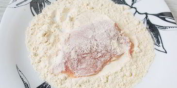 бургер с куриным филе и беконом