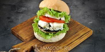 бургер с портобелло и голубым сыром