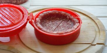 бургеры гриль с морковной начинкой