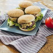 Рецепт Домашних бургеров с котлетой