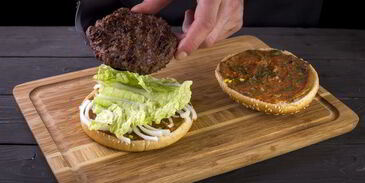 гамбургер с пикантной заправкой