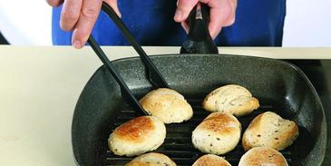 мини-бургеры из свинины в азиатском стиле