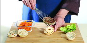 мини-бургеры из свинины в азиатском стиле