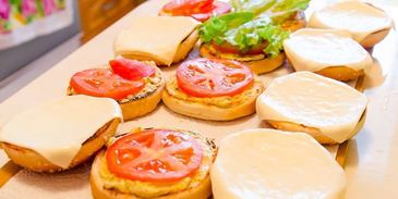 мясной бургер