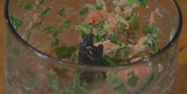 рыбный гамбургер с манго-майонезом