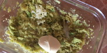 бутерброд с авокадо