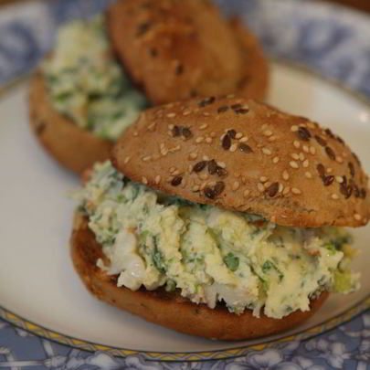 Бутерброд с раками и маскарпоне