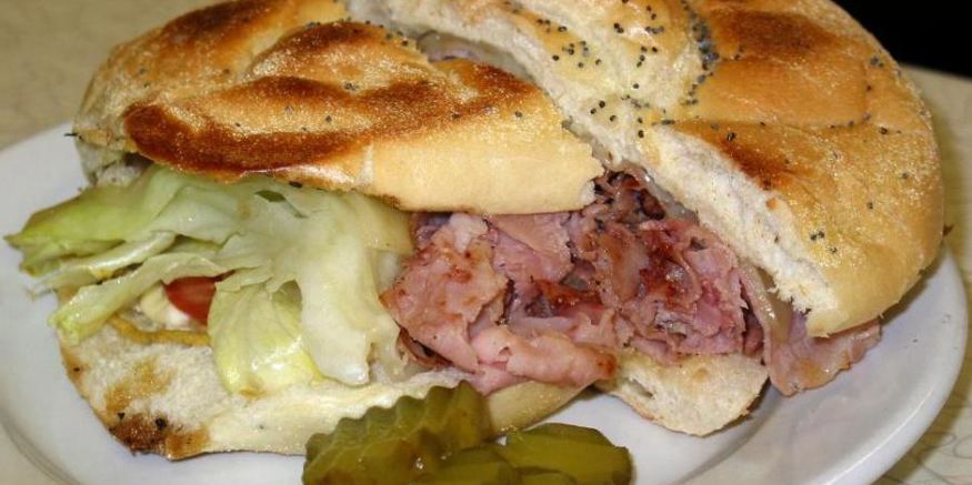 Рецепт бутерброда с ветчиной и сыром