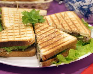 Бутерброды с котлетой