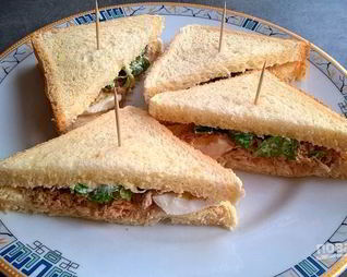 Бутерброды с рыбными консервами