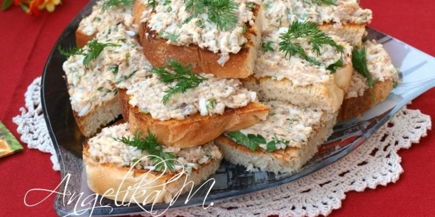 Рецепт бутербродов с сардинами и плавленым сыром