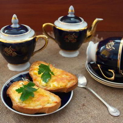 Бутерброды с сыром и чесноком
