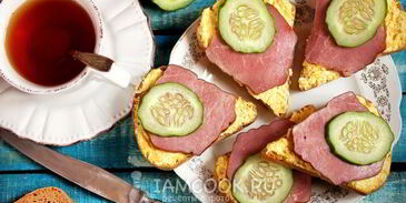 бутерброды с ветчиной