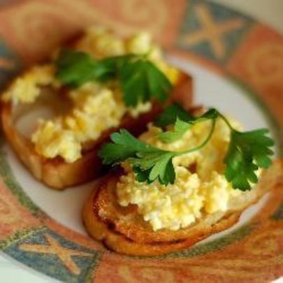 Бутерброды с яйцом и сыром