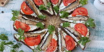 бутерброды со шпротами и творожным сыром