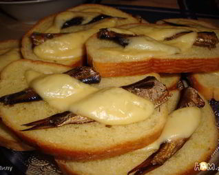 Бутерброды Сырные шпроты