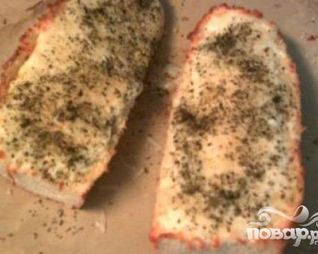 Чесночно-сырный бутерброд