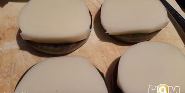 горячие бутерброды капрезе