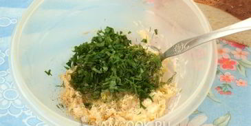 горячие бутерброды с сыром и зеленью