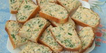 горячие бутерброды с сыром и зеленью