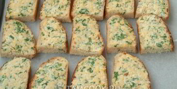 горячие бутерброды с сыром и зеленью