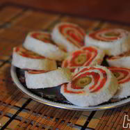 Рецепт Рулетов — бутербродов с красной рыбой