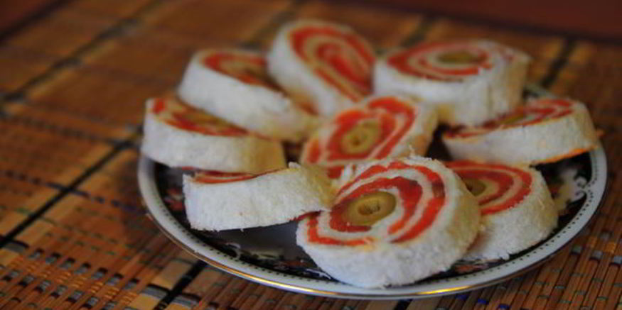 Рецепт рулетов — бутербродов с красной рыбой