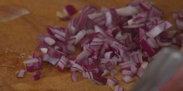 средиземноморский горячий бутерброд с тунцом и артишоками