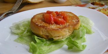 жареные бутерброды с помидорами и сыром