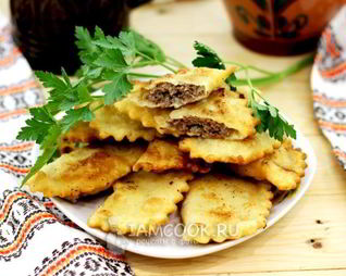 Чебуреки из заварного теста