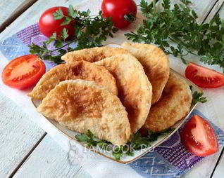 Чебуреки с капустой