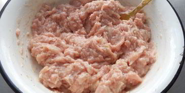 чебуреки с куриным фаршем и сыром