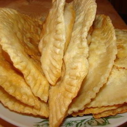 Чебуреки с куриным фаршем