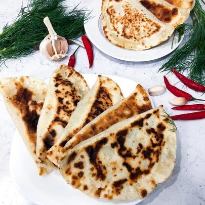 Чебуреки с мясом и сыром