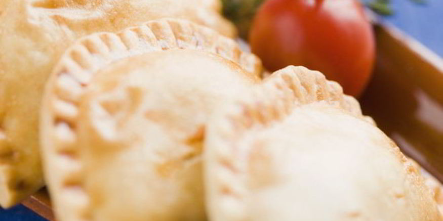 Рецепт чебуреков с сырома