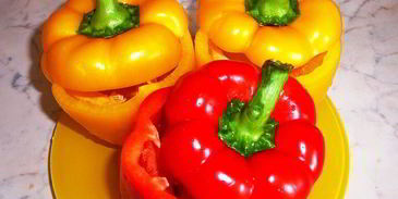 фаршированные болгарские перцы с томатным соусом