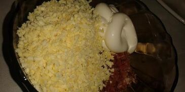 фаршированные яйца перекус