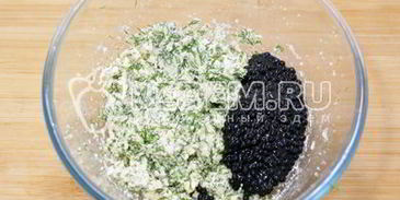 фаршированные яйца с икорно-горчичной начинкой