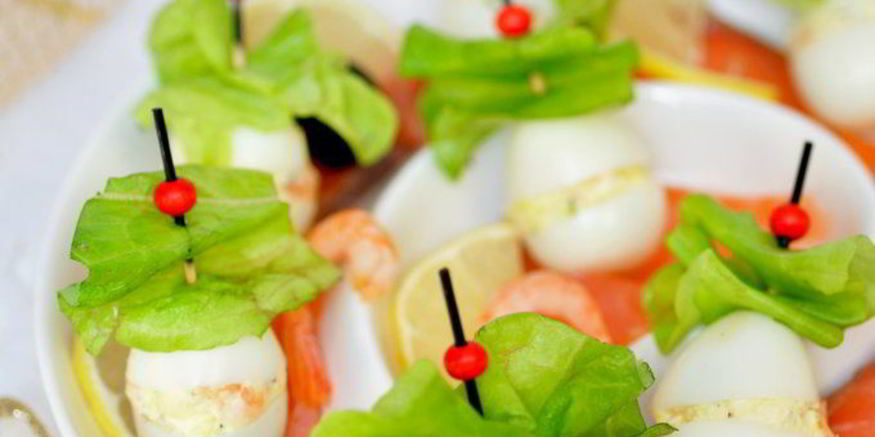 Рецепт перепелиных яиц, фаршированных слабосоленой семгой