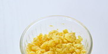 перепелиные яйца, фаршированные слабосоленой семгой