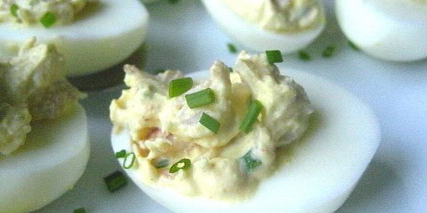 Рецепт яиц, фаршированных крабовым мясом