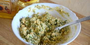 яйца, фаршированные сельдью с горчичной заправкой