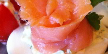 яйца фаршированные семгой