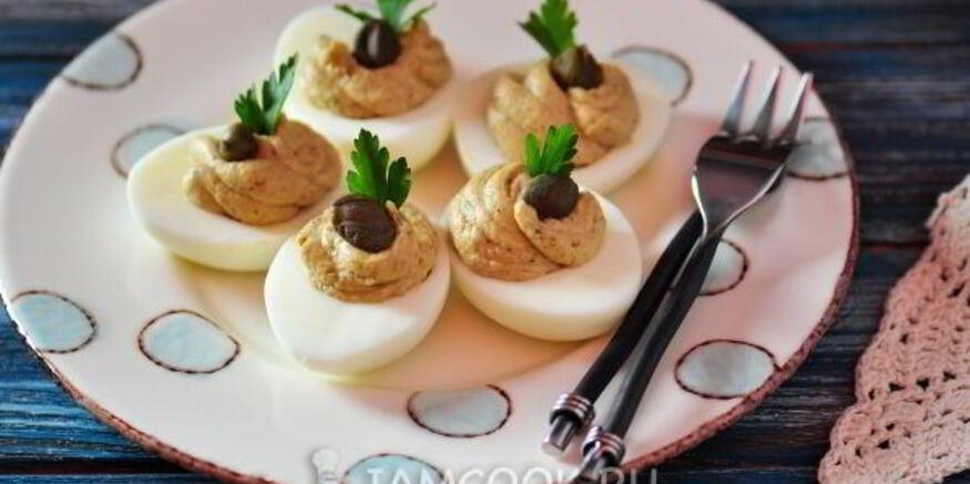 Рецепт яиц, фаршированных шпротами