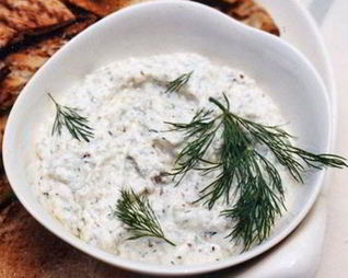 Греческая картофельно-чесночная закуска