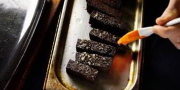 черные чесночные гренки